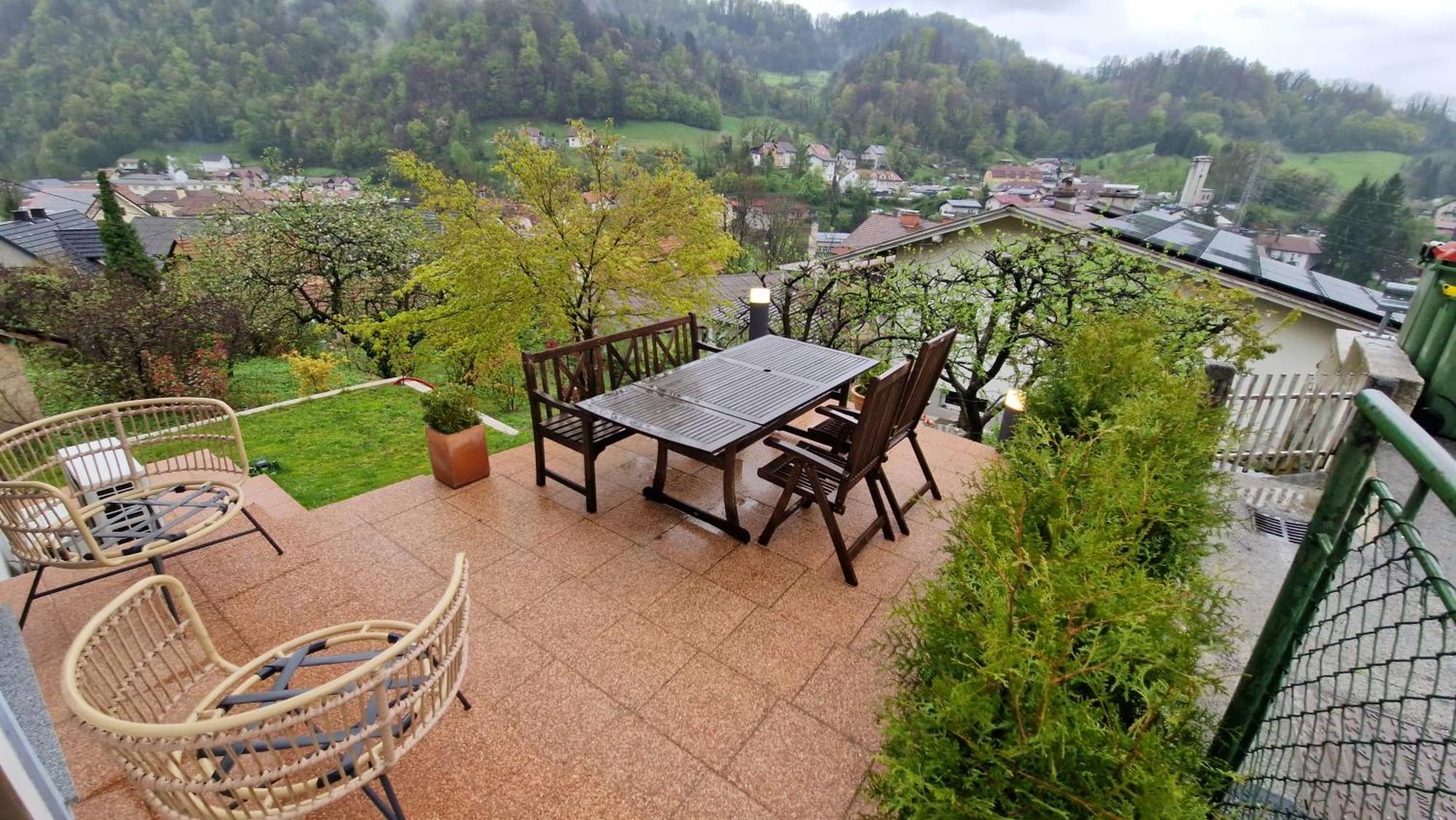 Villa Bergmannhaus à Zagorje ob Savi Extérieur photo